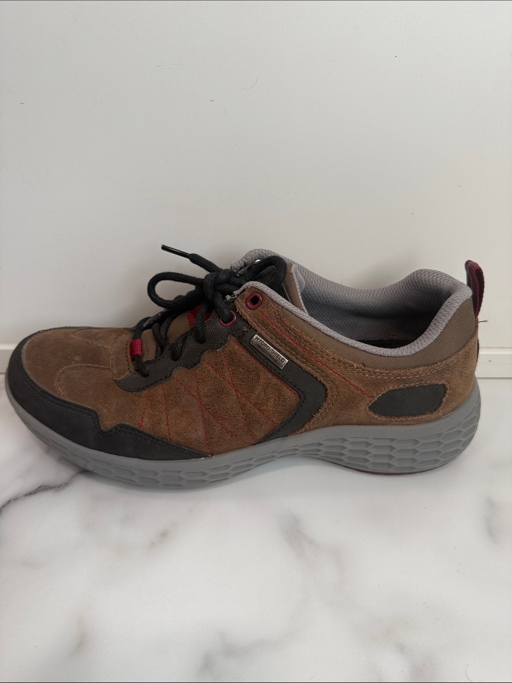 Rockport Total Motion Trail waterproof sneaker Women’s Size 7.5